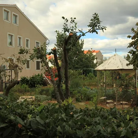 With A Parking Space - 7328 * Medulin