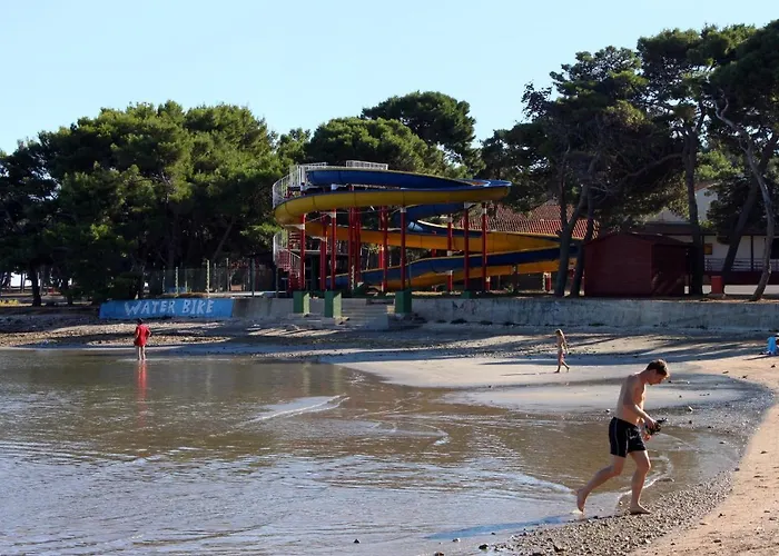 With A Parking Space - 7328